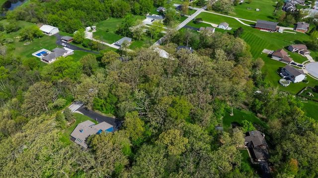 9117 Colfax Street, Crown Point, IN 46307