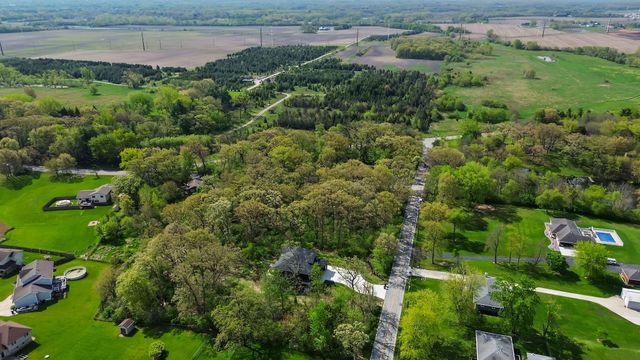9117 Colfax Street, Crown Point, IN 46307