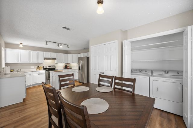 128 Browning Lane, Grand Prairie, TX 75052