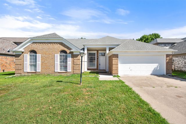 128 Browning Lane, Grand Prairie, TX 75052