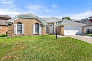 128 Browning Lane, Grand Prairie, TX 75052
