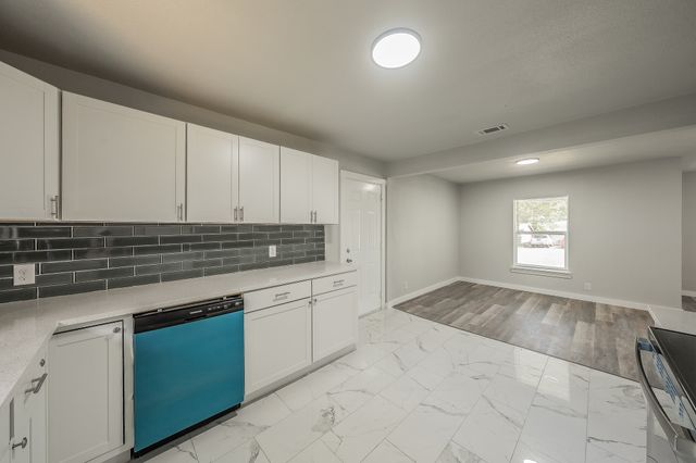 5558 Meadowbrook Drive, Fort Worth, TX 76112