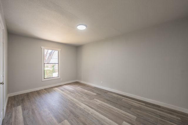 5558 Meadowbrook Drive, Fort Worth, TX 76112