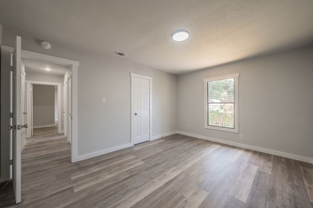 5558 Meadowbrook Drive, Fort Worth, TX 76112
