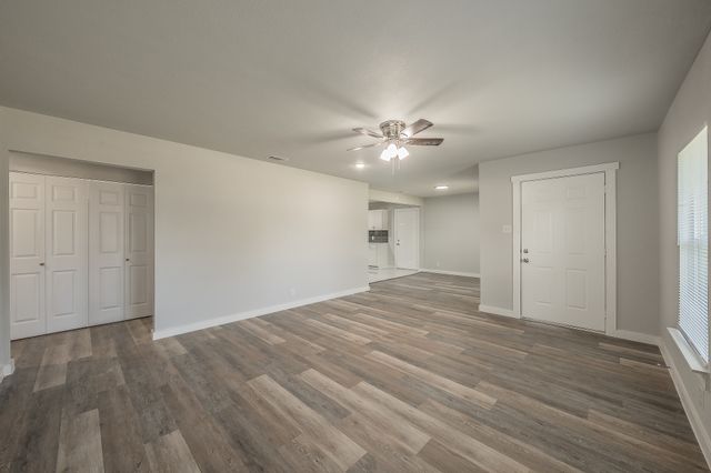 5558 Meadowbrook Drive, Fort Worth, TX 76112