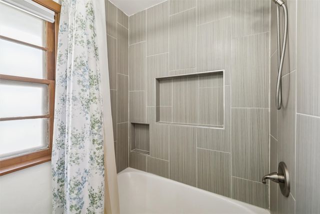 3500 28th Street, Des Moines, IA 50310