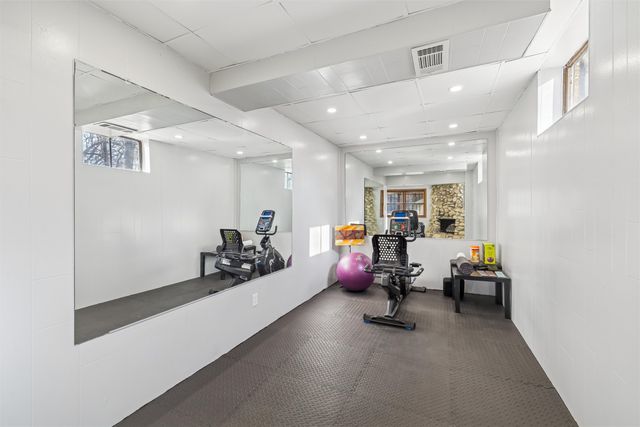 3500 28th Street, Des Moines, IA 50310