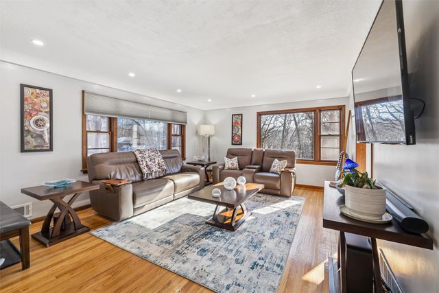 3500 28th Street, Des Moines, IA 50310