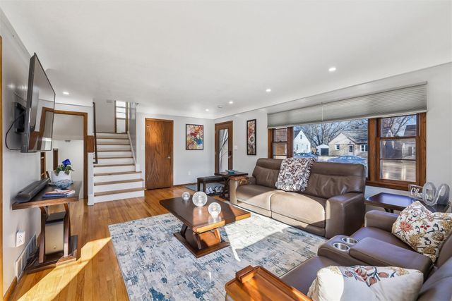 3500 28th Street, Des Moines, IA 50310