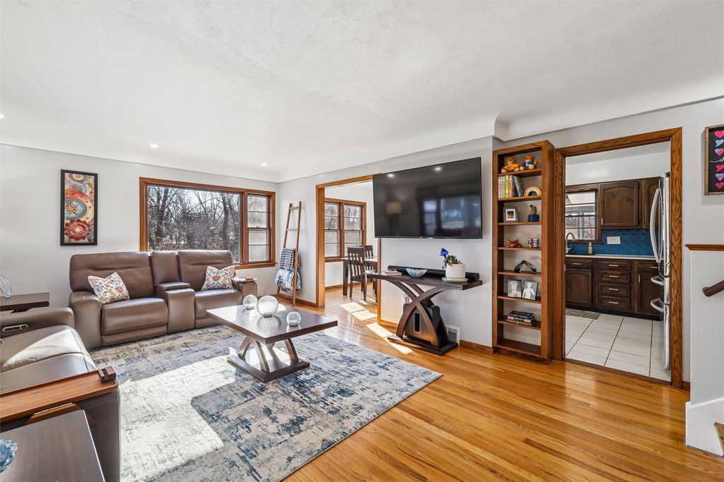 3500 28th Street, Des Moines, IA 50310