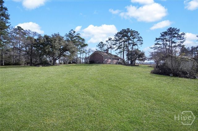 2060 US Highway 80 Highway, Bloomingdale, GA 31302