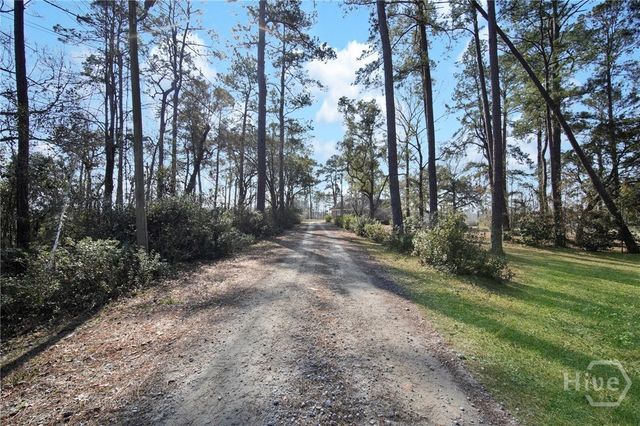 2060 US Highway 80 Highway, Bloomingdale, GA 31302