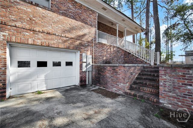 2060 US Highway 80 Highway, Bloomingdale, GA 31302