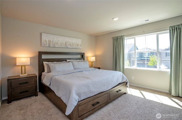 18703 108th Avenue E, Puyallup, WA 98374