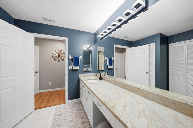 515 GLEASON PARKWAY, Cape Coral, FL 33914