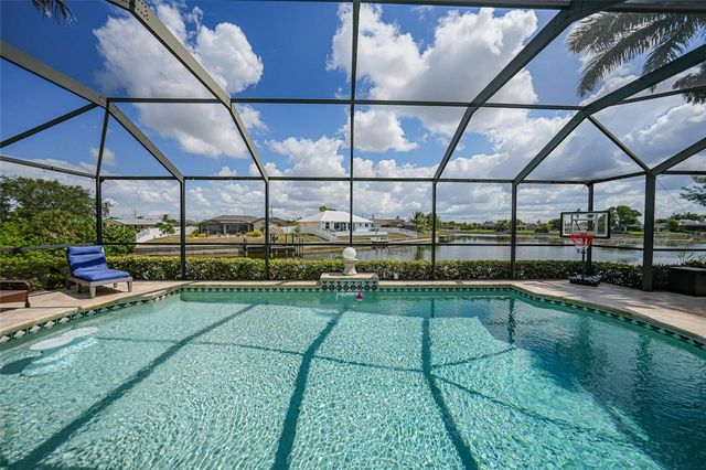 515 GLEASON PARKWAY, Cape Coral, FL 33914