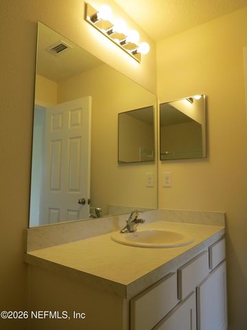 12779 VETERANS Court, Jacksonville, FL 32218