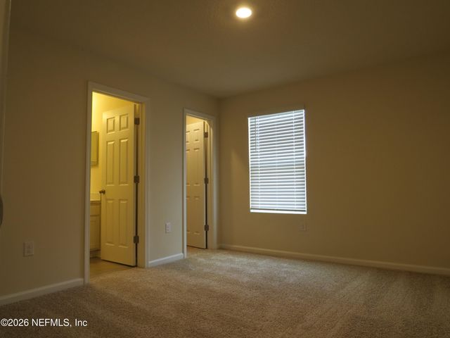 12779 VETERANS Court, Jacksonville, FL 32218