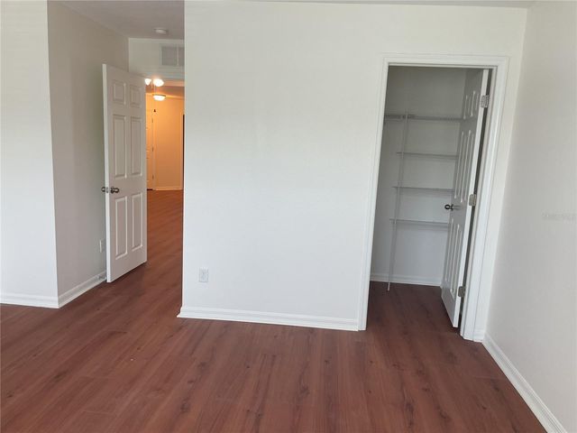10649 PICTORIAL PARK DRIVE, Tampa, FL 33647