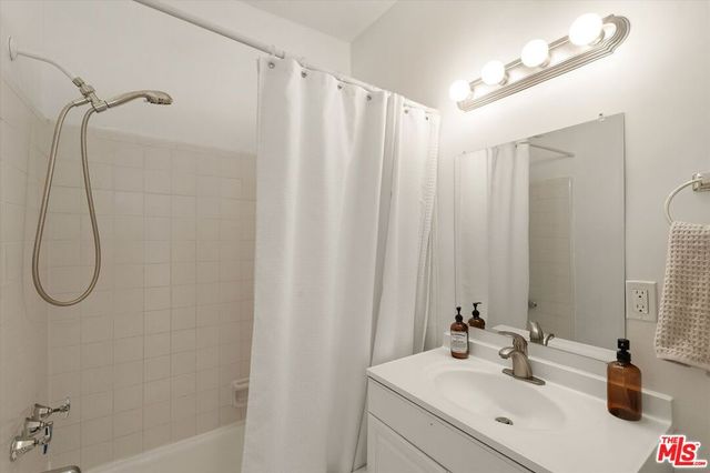 2621 Centinela Avenue 18, Santa Monica, CA 90405