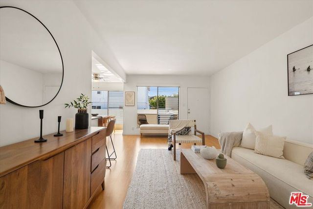 2621 Centinela Avenue 18, Santa Monica, CA 90405