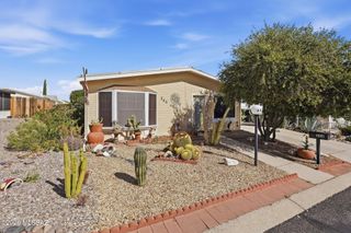 266 W Pinon Drive, Green Valley, AZ 85614