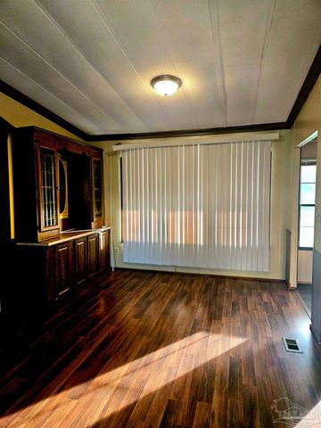 649 Hwy 95-A, Cantonment, FL 32533