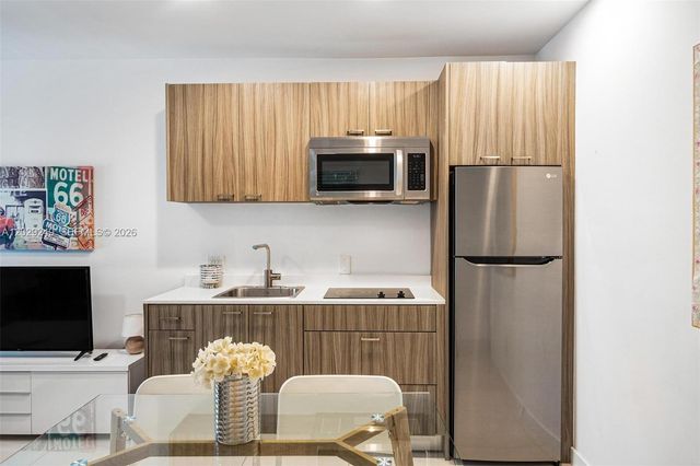 1419 West Ave 201, Miami Beach, FL 33139