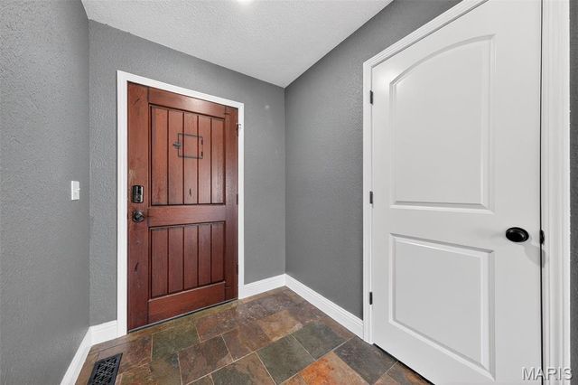 408 Godsey Drive, Union, MO 63084