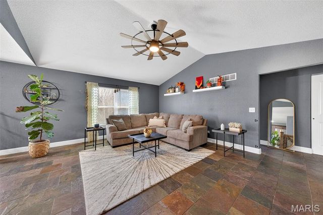 408 Godsey Drive, Union, MO 63084