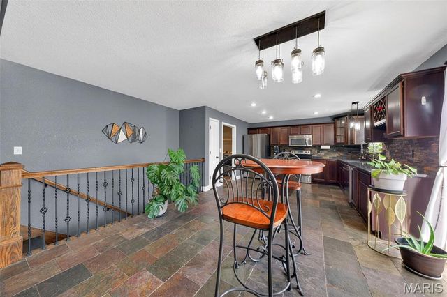 408 Godsey Drive, Union, MO 63084