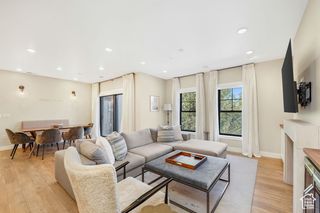 2240 E LANEY AVE #302, Holladay, UT 84117