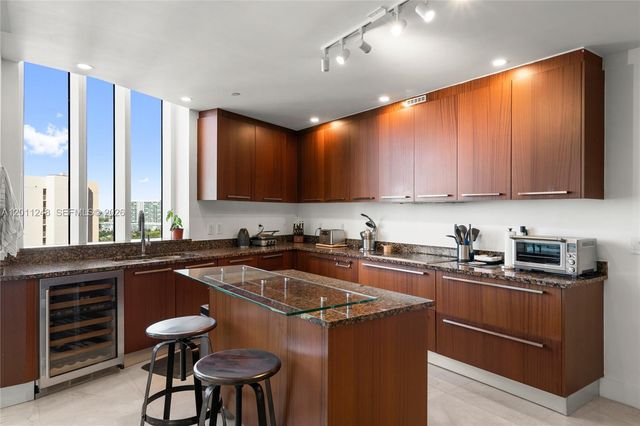 15901 Collins Ave 1206, Sunny Isles Beach, FL 33160