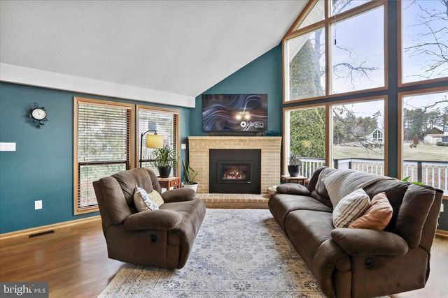 1208 WINTERCAMP TRL, Hedgesville, WV 25427