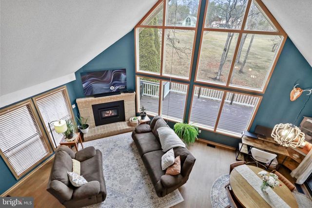 1208 WINTERCAMP TRL, Hedgesville, WV 25427