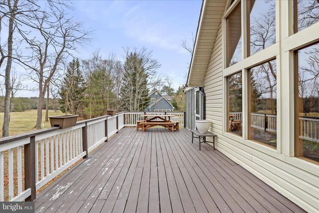 1208 WINTERCAMP TRL, Hedgesville, WV 25427