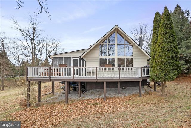 1208 WINTERCAMP TRL, Hedgesville, WV 25427