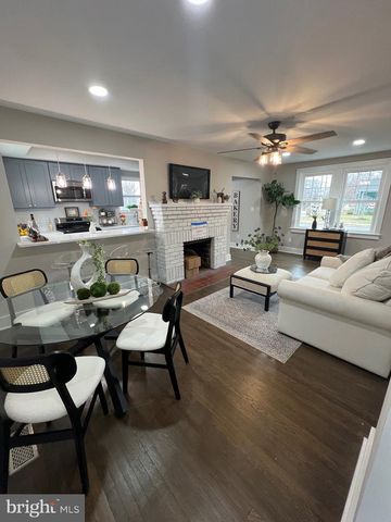 330 HAZEL AVE, Delanco, NJ 08075