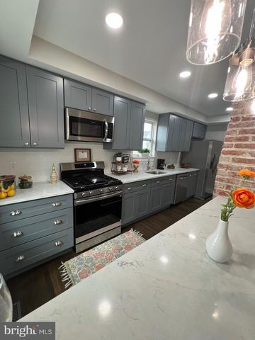 330 HAZEL AVE, Delanco, NJ 08075