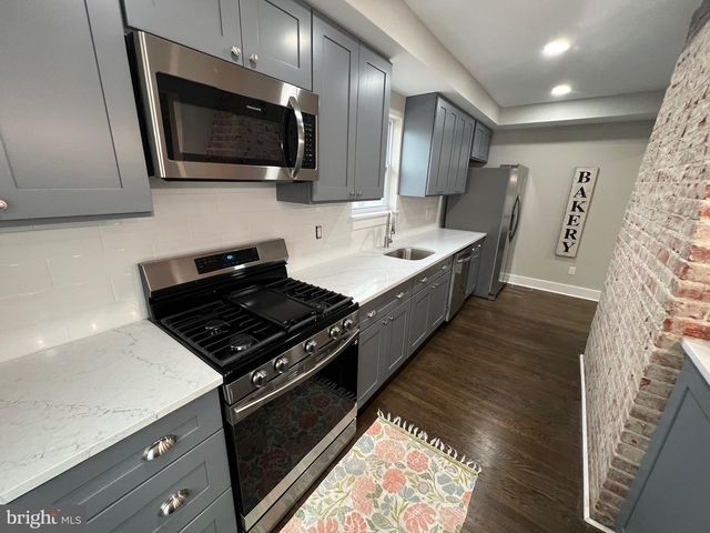 330 HAZEL AVE, Delanco, NJ 08075