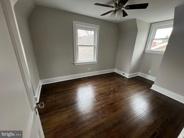 330 HAZEL AVE, Delanco, NJ 08075