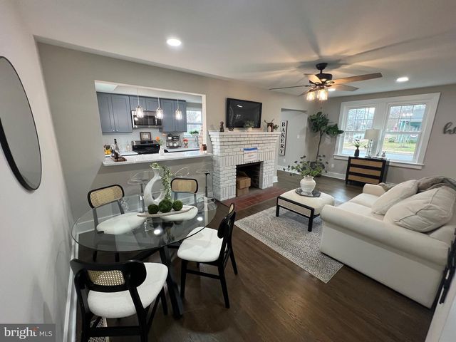 330 HAZEL AVE, Delanco, NJ 08075