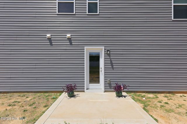 4044 Club Pond Road, Raeford, NC 28376