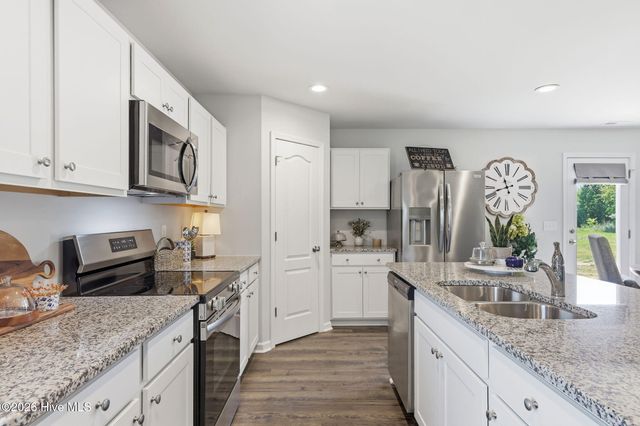 4044 Club Pond Road, Raeford, NC 28376