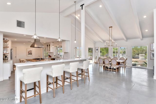 3411 E Valley Vista Lane, Paradise Valley, AZ 85253