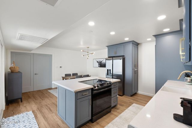 3944 N GRANITE REEF Road, Scottsdale, AZ 85251