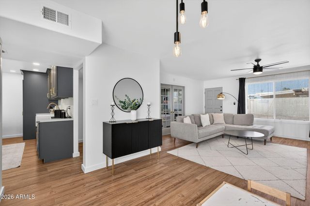 3944 N GRANITE REEF Road, Scottsdale, AZ 85251