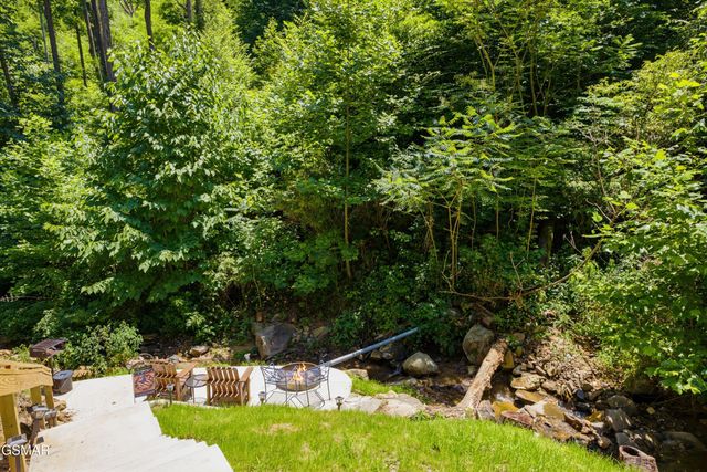 349 Wiley Oakley Drive, Gatlinburg, TN 37738