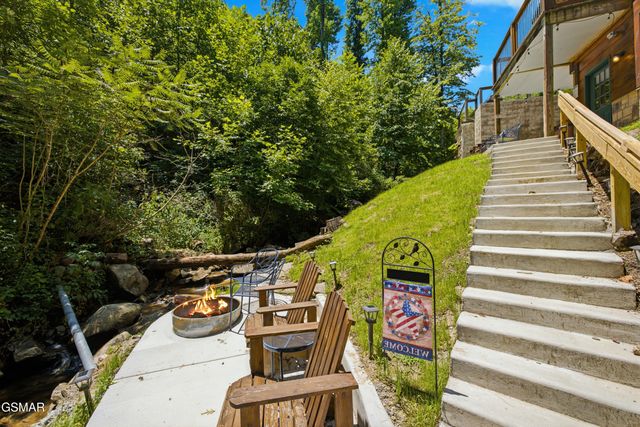 349 Wiley Oakley Drive, Gatlinburg, TN 37738