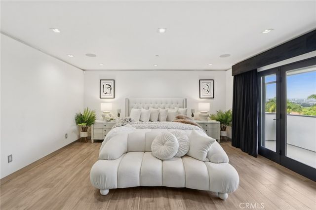 23670 Park Andorra, Calabasas, CA 91302